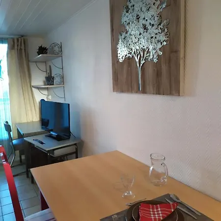 Brou-seillon : Entre Histoire Et Nature Apartment