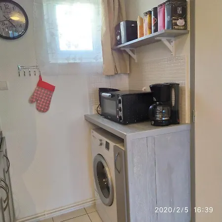 Apartment Brou-seillon : Entre Histoire Et Nature *