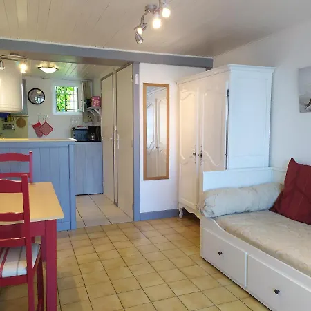 Apartment Brou-seillon : Entre Histoire Et Nature